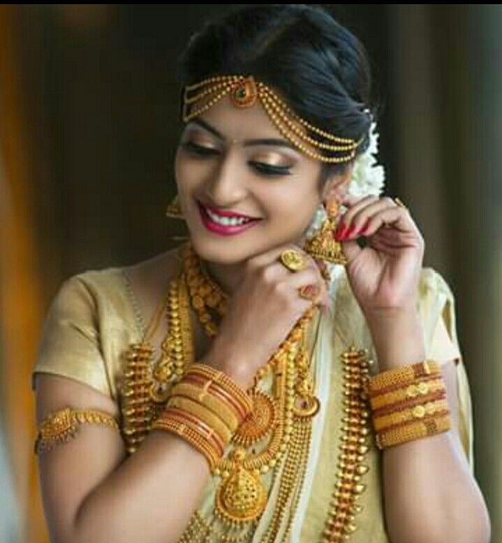 SOUNDHARYA BEAUTY PARLOUR VELLIPARAMBA